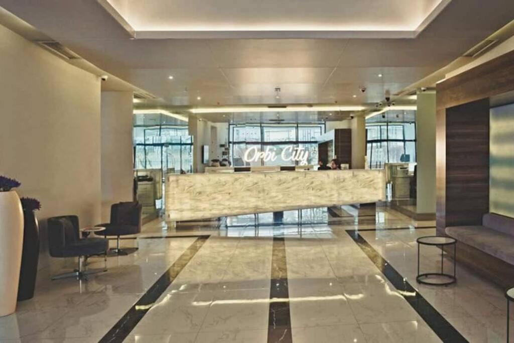 1-Bedroom Studio Apartment In Orbi City - Side Seaview Batumi Eksteriør bilde